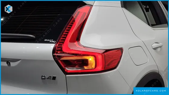 VOLVO XC40 B4 INSCRIPTION