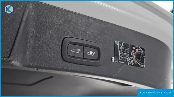 VOLVO XC40 B4 INSCRIPTION