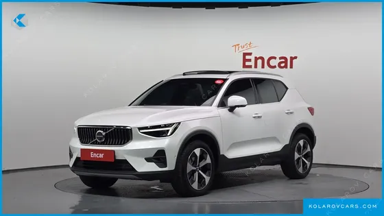 VOLVO XC40 B4 ULTIMATE BRIGHT