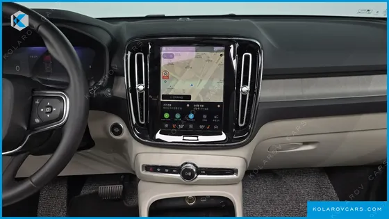 VOLVO XC40 B4 ULTIMATE BRIGHT