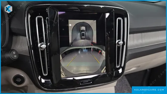VOLVO XC40 B4 ULTIMATE BRIGHT