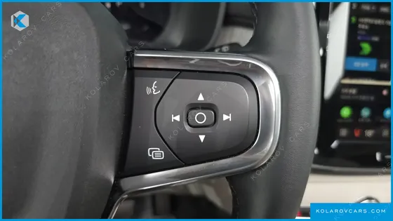 VOLVO XC40 B4 ULTIMATE BRIGHT