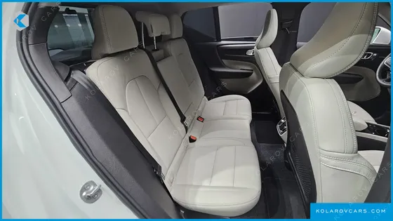VOLVO XC40 B4 ULTRA BRIGHT
