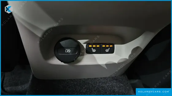 VOLVO XC40 B4 ULTRA BRIGHT