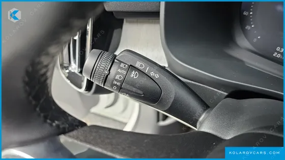 VOLVO XC40 B4 ULTRA BRIGHT
