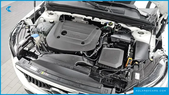 VOLVO XC40 B4 ULTIMATE BRIGHT
