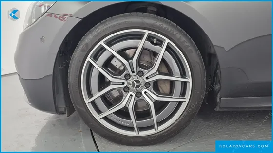 MERCEDES E-CLASS E220D 4MATIC AMG LINE