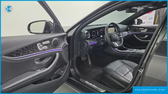 MERCEDES E-CLASS E220D 4MATIC AMG LINE