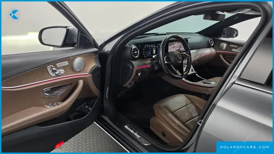 MERCEDES E-CLASS E300E 4MATIC EXCLUSIVE