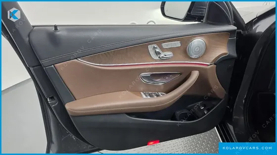 MERCEDES E-CLASS E300E 4MATIC EXCLUSIVE
