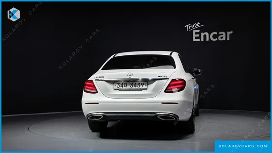 MERCEDES E-CLASS E300 4MATIC AVNATGARDE