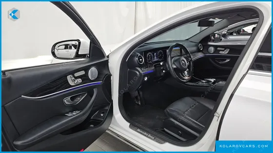 MERCEDES E-CLASS E300 4MATIC AVNATGARDE