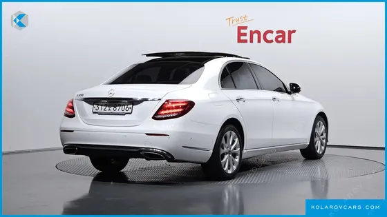 MERCEDES E-CLASS E300 EXCLUSIVE