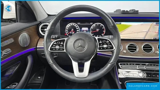MERCEDES E-CLASS E300 EXCLUSIVE