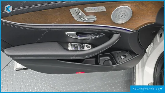 MERCEDES E-CLASS E300 EXCLUSIVE
