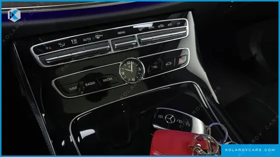 MERCEDES E-CLASS E300 EXCLUSIVE