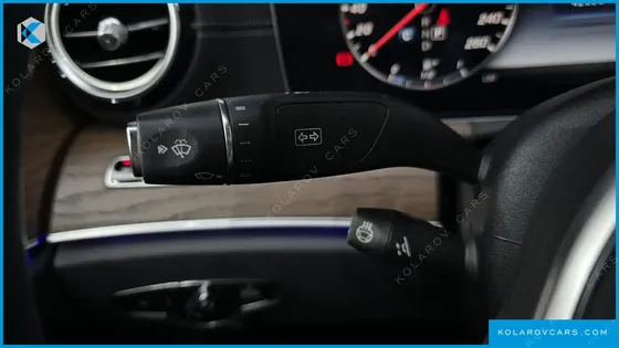 MERCEDES E-CLASS E300 EXCLUSIVE