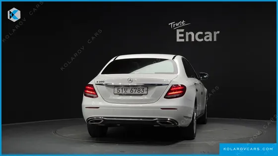 MERCEDES E-CLASS E300 EXCLUSIVE