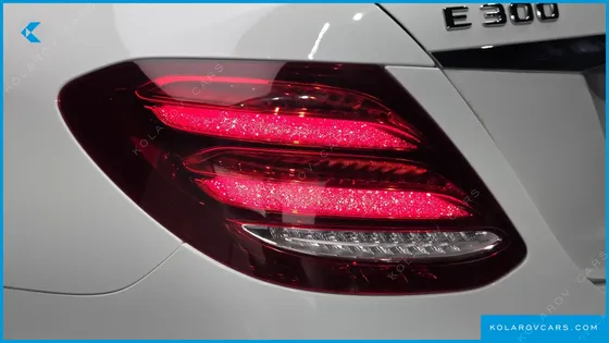 MERCEDES E-CLASS E300 EXCLUSIVE