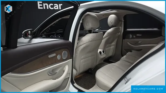 MERCEDES E-CLASS E300 EXCLUSIVE