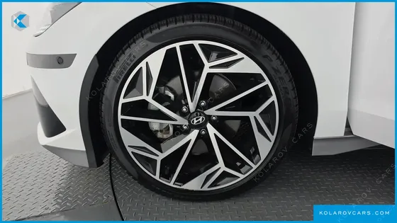 HYUNDAI IONIQ 6 LONG RANGE