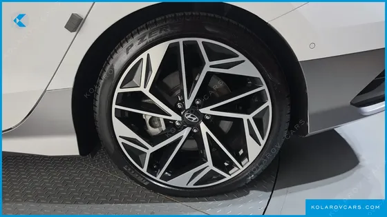 HYUNDAI IONIQ 6 LONG RANGE