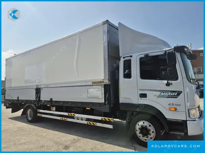 HYUNDAI MEGA TRUCK PREMIUM