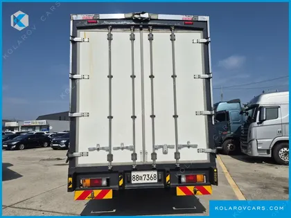 HYUNDAI MEGA TRUCK PREMIUM
