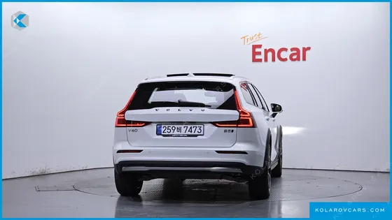 VOLVO V60 B5 ULTRA AWD