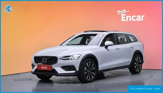 VOLVO V60 B5 ULTRA AWD