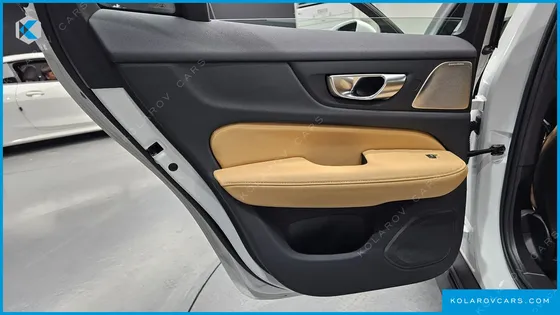 VOLVO V60 B5 ULTRA AWD