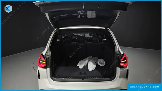 BMW IX3 M SPORTS