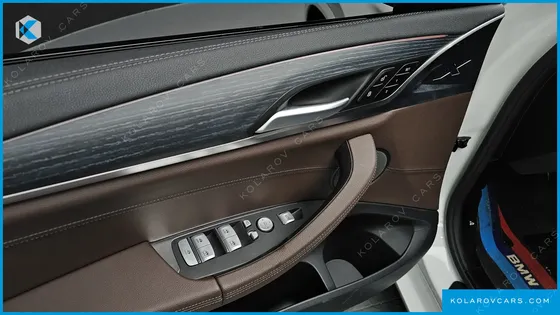 BMW IX3 M SPORTS