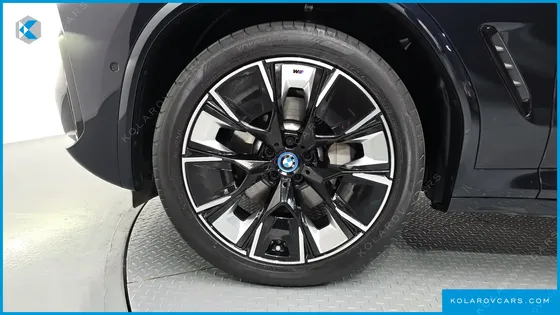 BMW IX3 M SPORTS
