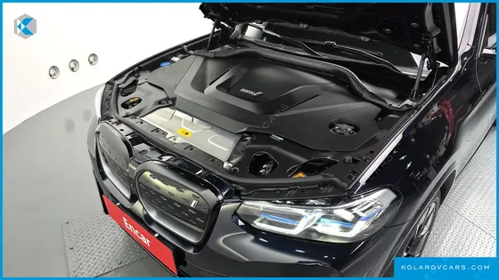 BMW IX3 M SPORTS