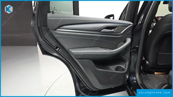 BMW IX3 M SPORTS
