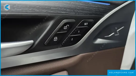 BMW IX3 M SPORTS