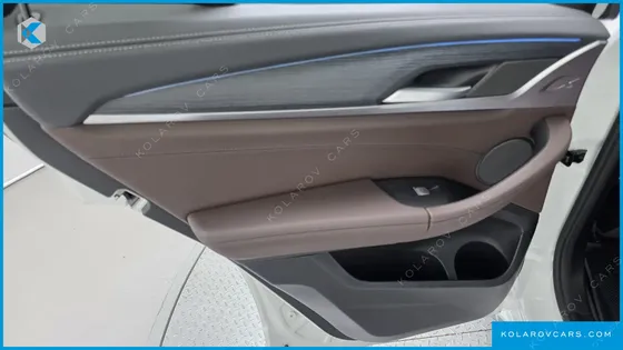 BMW IX3 M SPORTS