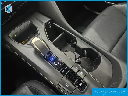 TOYOTA CROWN 2.5 4WD HYBRID