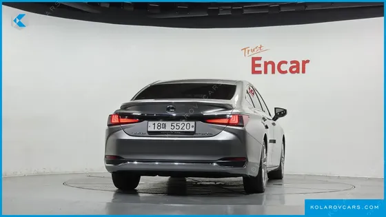 LEXUS ES LUXURY PLUS