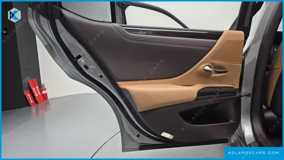 LEXUS ES LUXURY PLUS