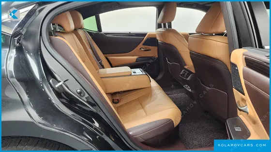 LEXUS ES EXECUTIVE