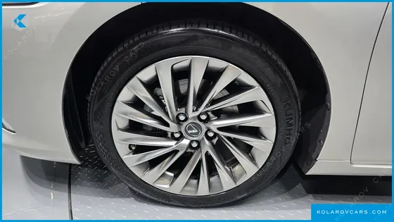 LEXUS ES LUXURY PLUS