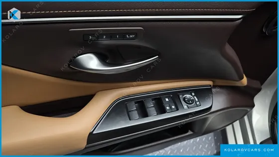 LEXUS ES LUXURY PLUS