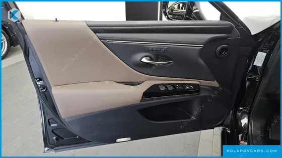 LEXUS ES LUXURY PLUS