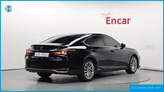 LEXUS ES LUXURY PLUS