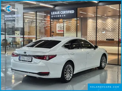 LEXUS ES LUXURY PLUS