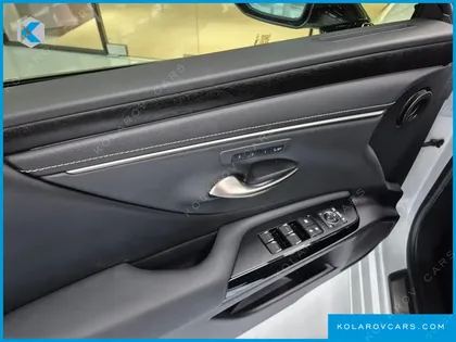 LEXUS ES LUXURY PLUS