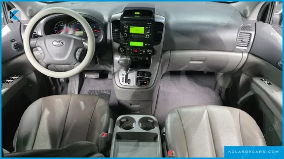 KIA CARNIVAL GLX