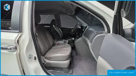 KIA CARNIVAL GLX